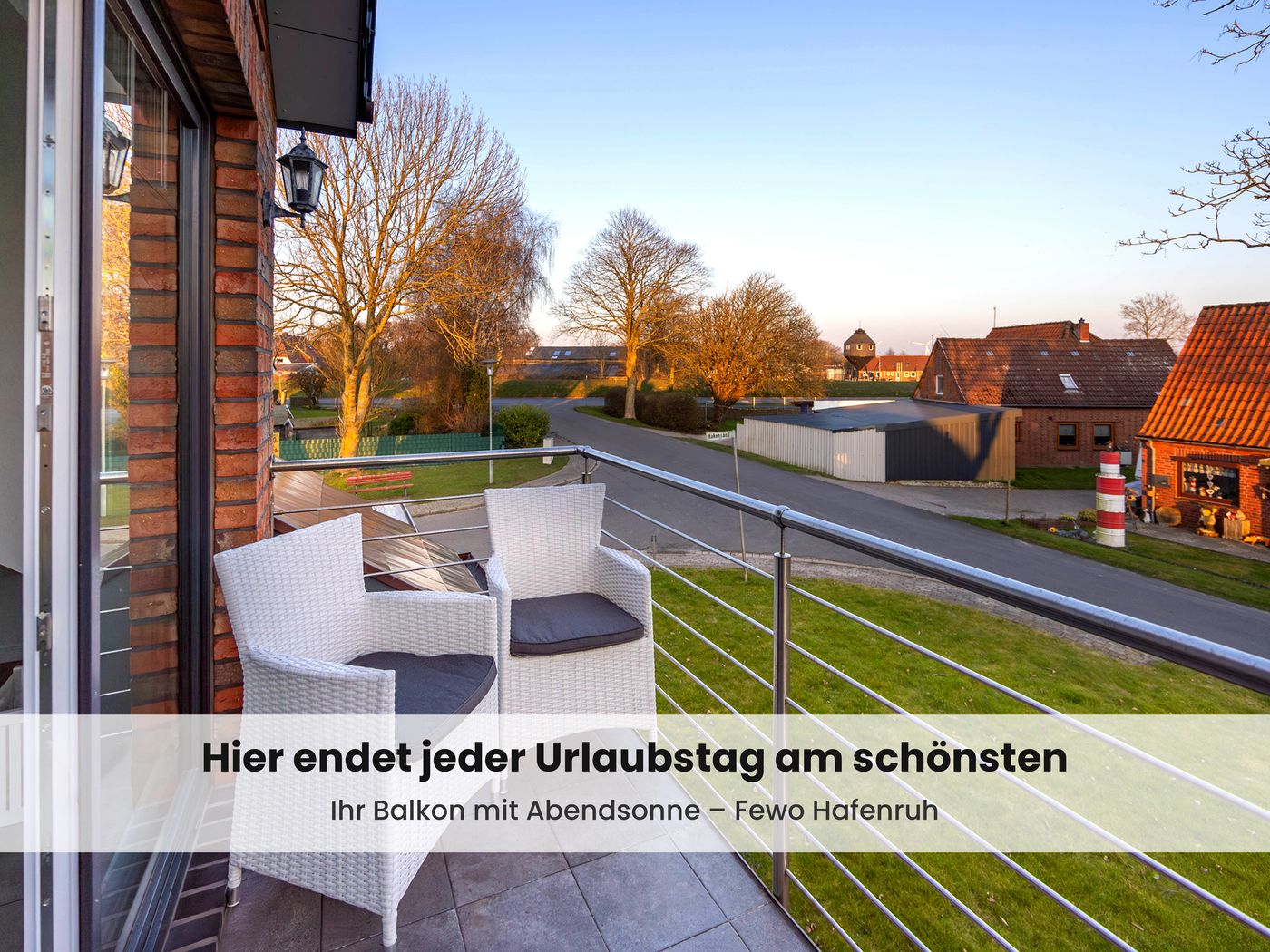Balkon der Ferienwohnung Fewo Hafenruh mit Abendsonne und Sitzgelegenheit